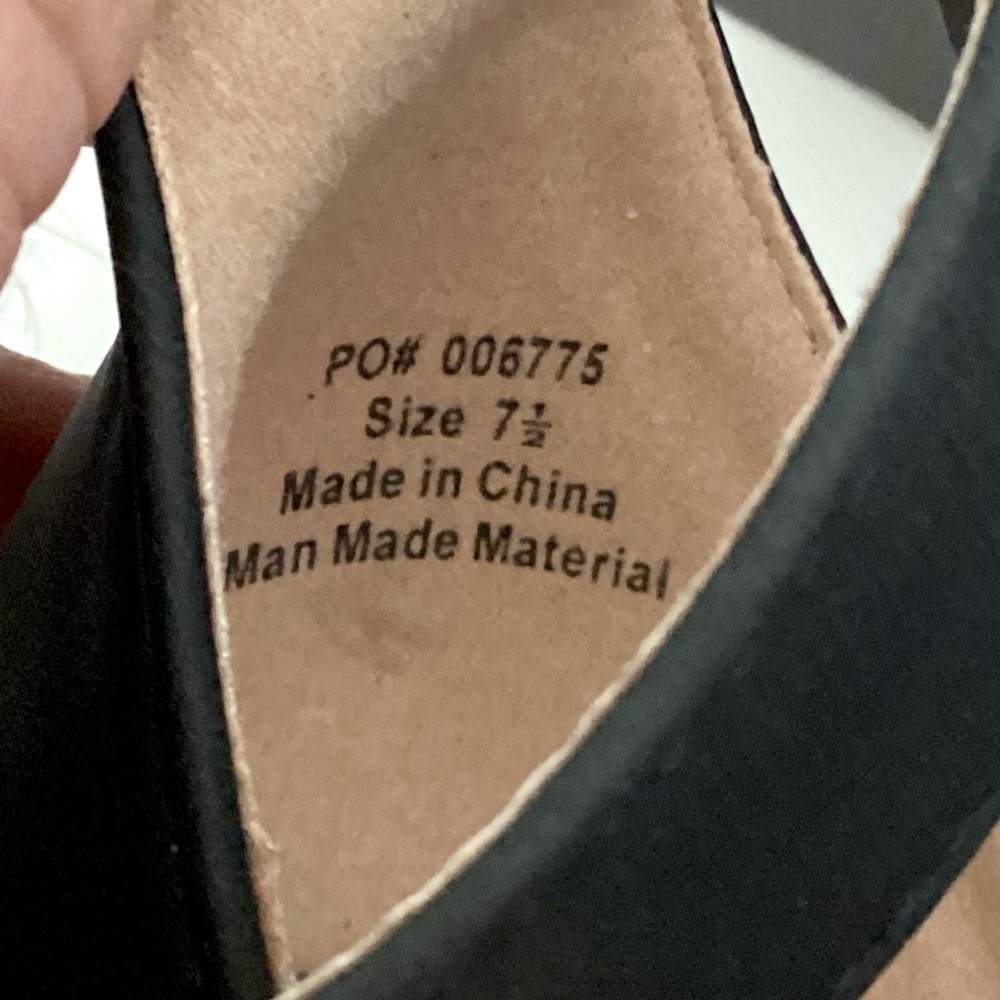 \Journee Collection\• NWT Loreta Flat - Picture 11 of 12